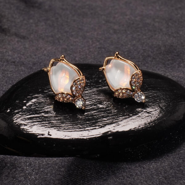 Tulip Earrings