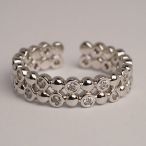 Zircon ring