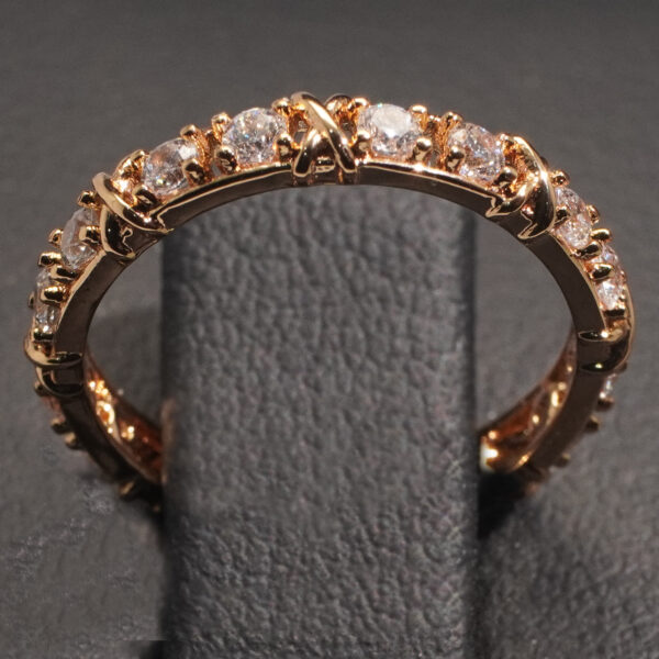 Lunara Ring